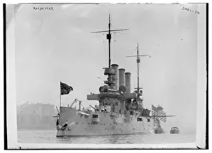 Die USS Rochester (CA-2), ein gepanzerter Kreuzer der US-Marine.